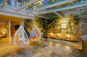 Nature's Womb Your Private Villa.